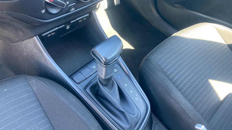 Hyundai i20 1.0T GDi 48V MHD SE Connect 5dr DCT Petrol Hatchback